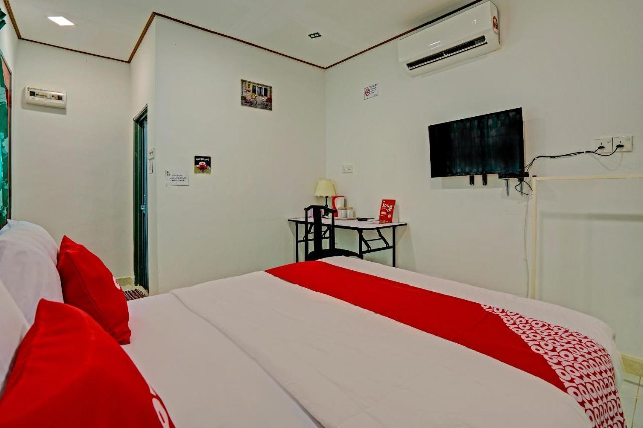 Capital O 90423 Teratai Chalet Hotell Kampong Raja Eksteriør bilde