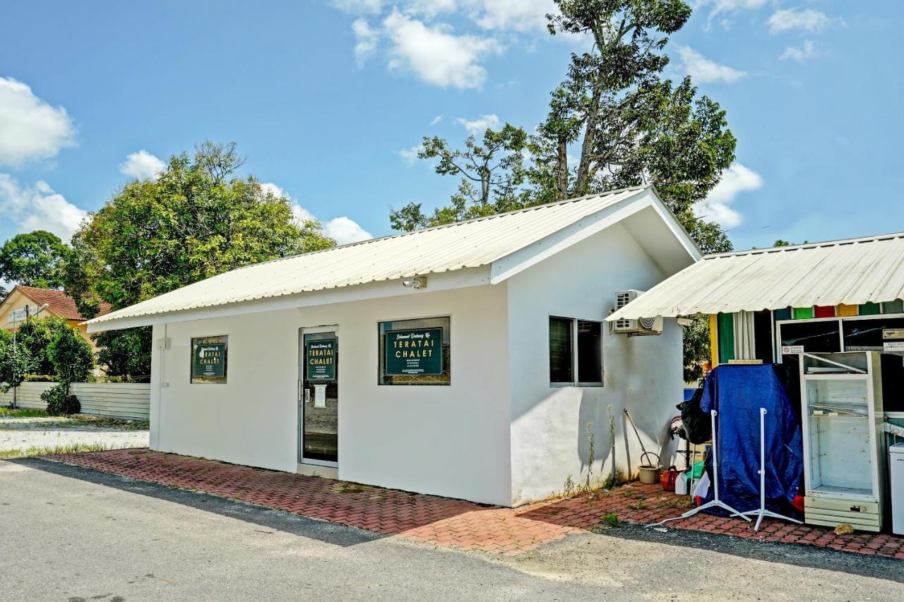 Capital O 90423 Teratai Chalet Hotell Kampong Raja Eksteriør bilde
