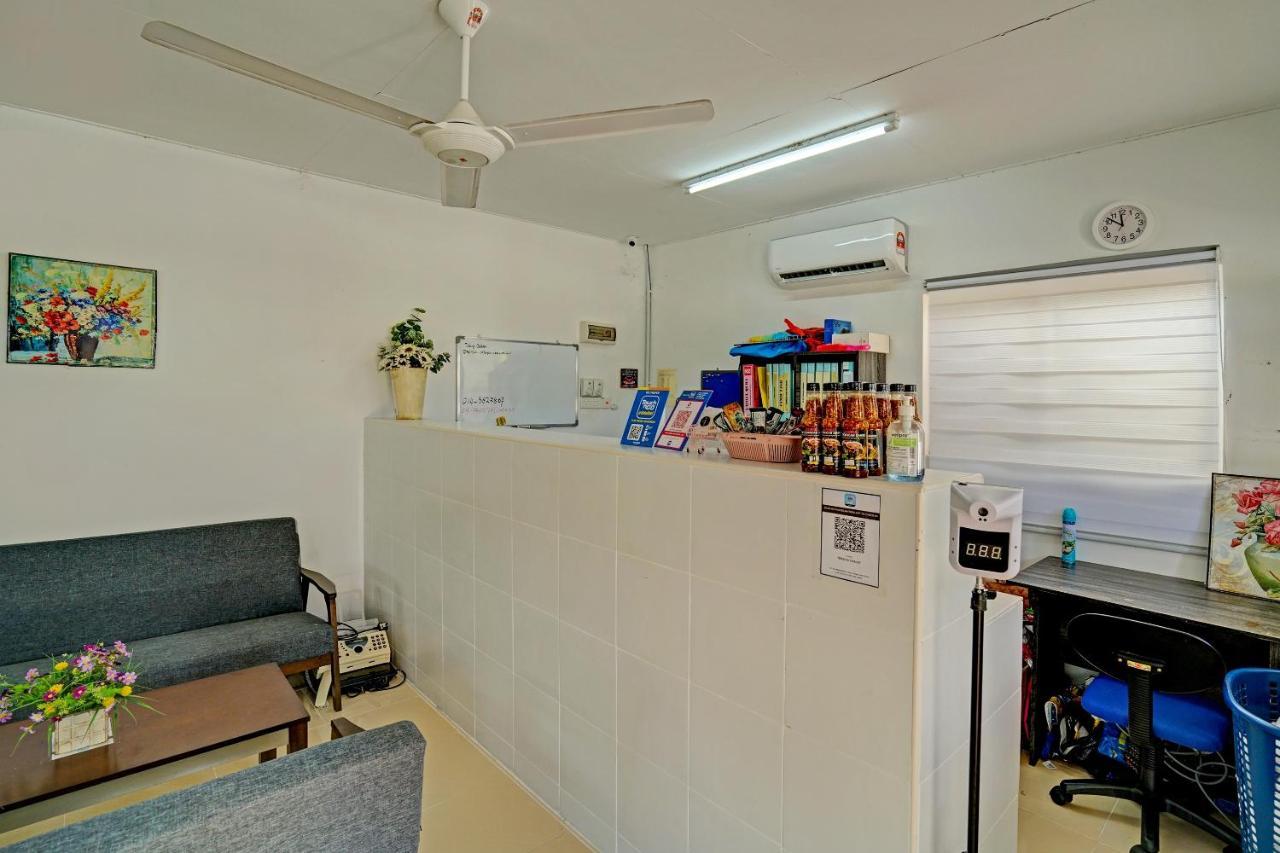 Capital O 90423 Teratai Chalet Hotell Kampong Raja Eksteriør bilde